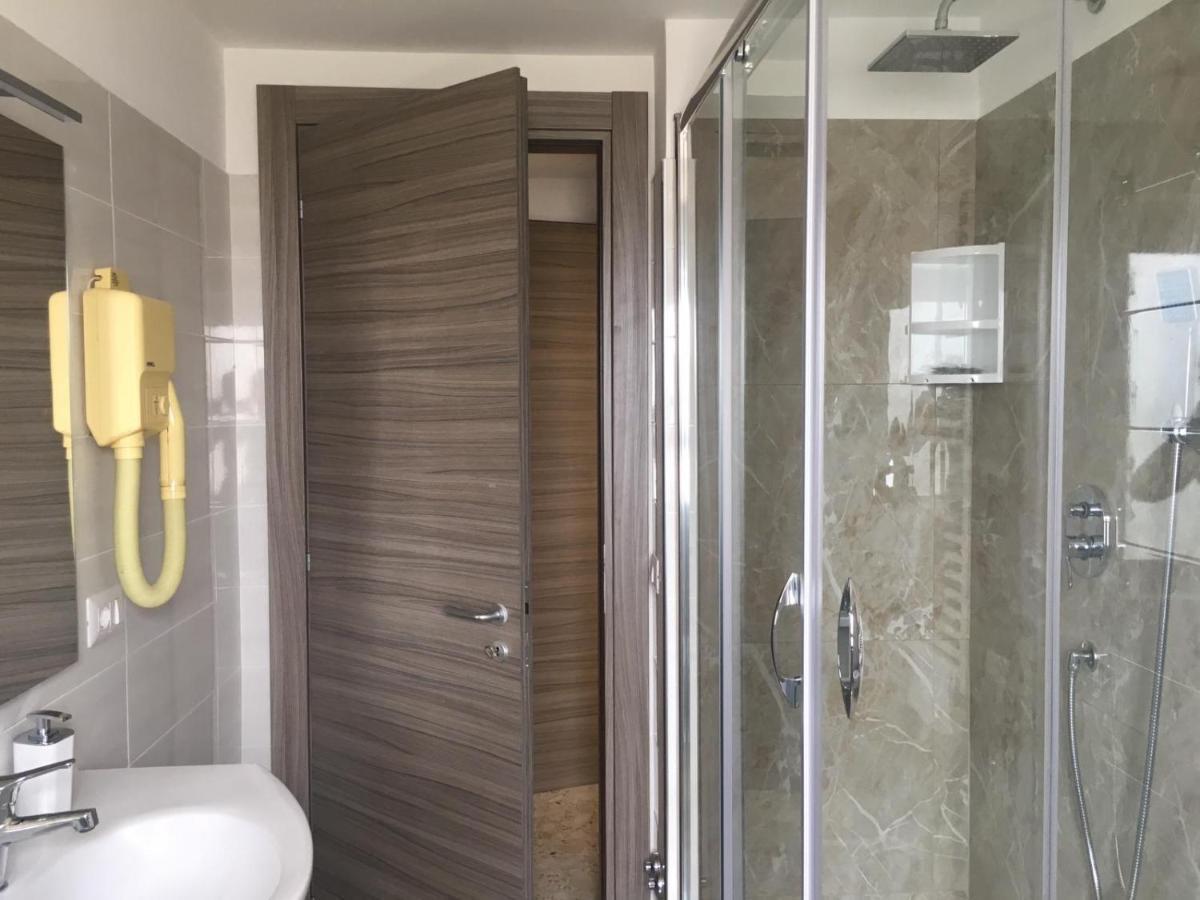 Piccolo Hotel Lamezia Сант'Юфімія Ламеція Екстер'єр фото