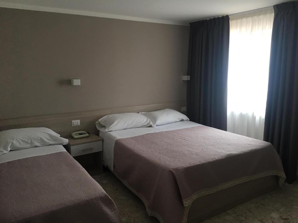 Piccolo Hotel Lamezia Сант'Юфімія Ламеція Екстер'єр фото